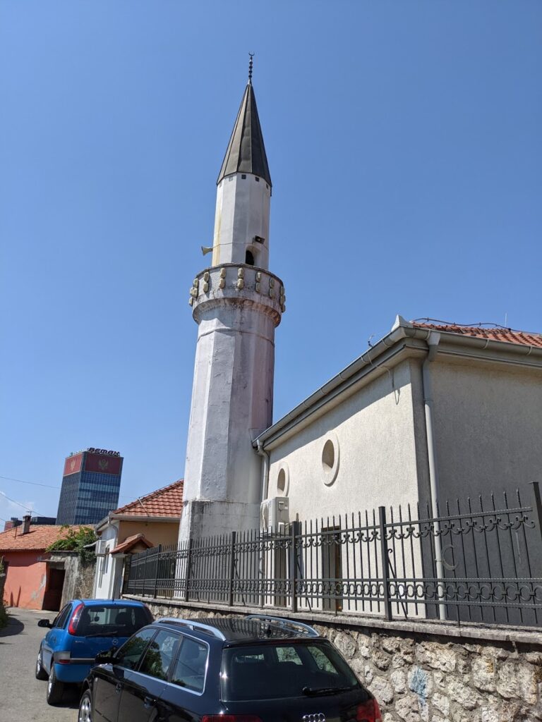 Starodoganjska Mosque